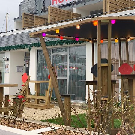 Hotel Breizh Du Golfe Arzon Exteriör bild