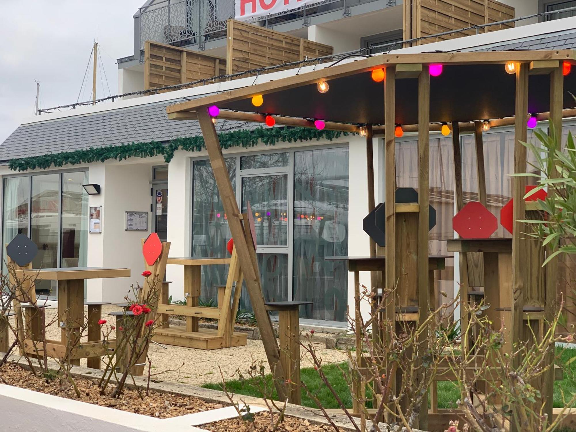 Hotel Breizh Du Golfe Arzon Exteriör bild